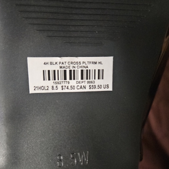 💥Sale💥NWT Torrid Criss Cross Black Platform Heels - Picture 5 of 5